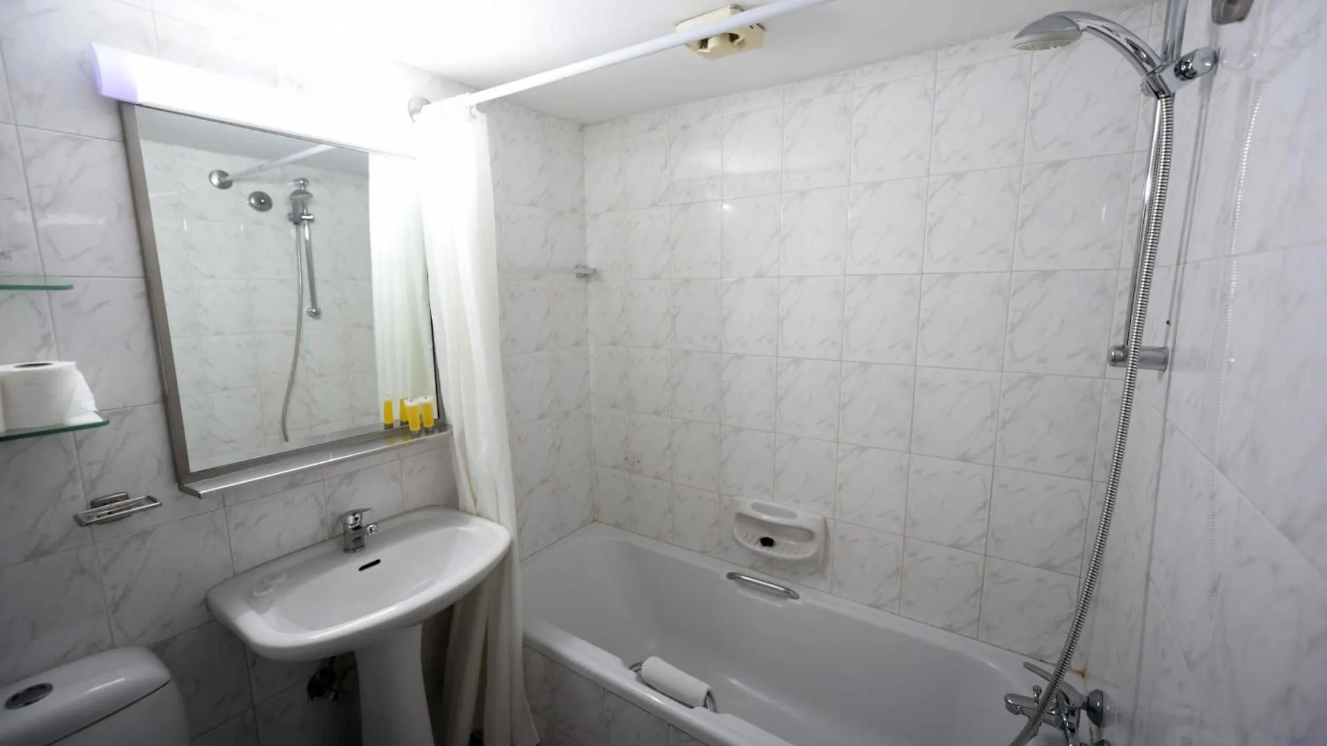 Finikoudes Sunrise Sea View Lux Apartment Larnaca